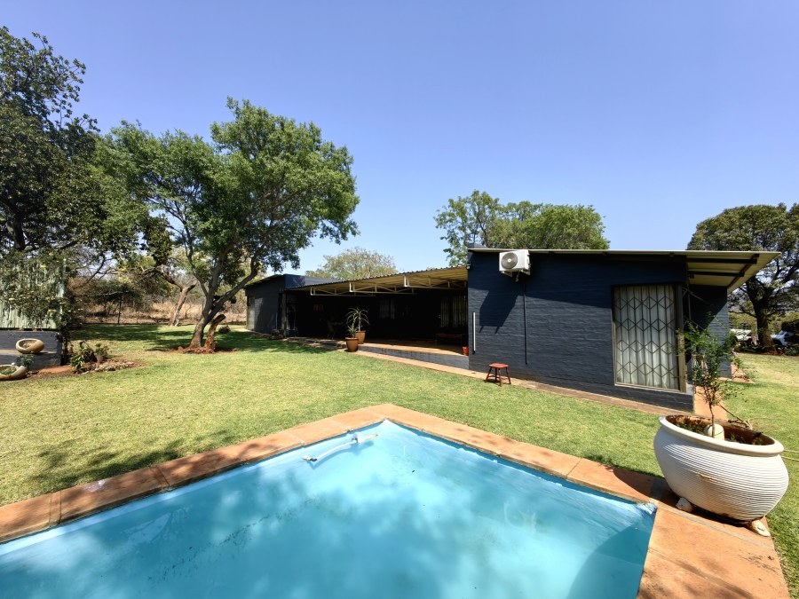 5 Bedroom Property for Sale in Buffelshoek AH North West